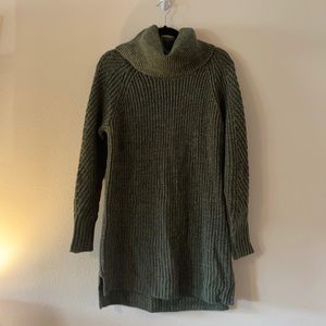 Green long knit sweater